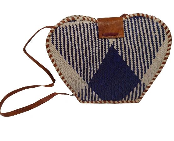 Vangel Heart Raffia Handbag