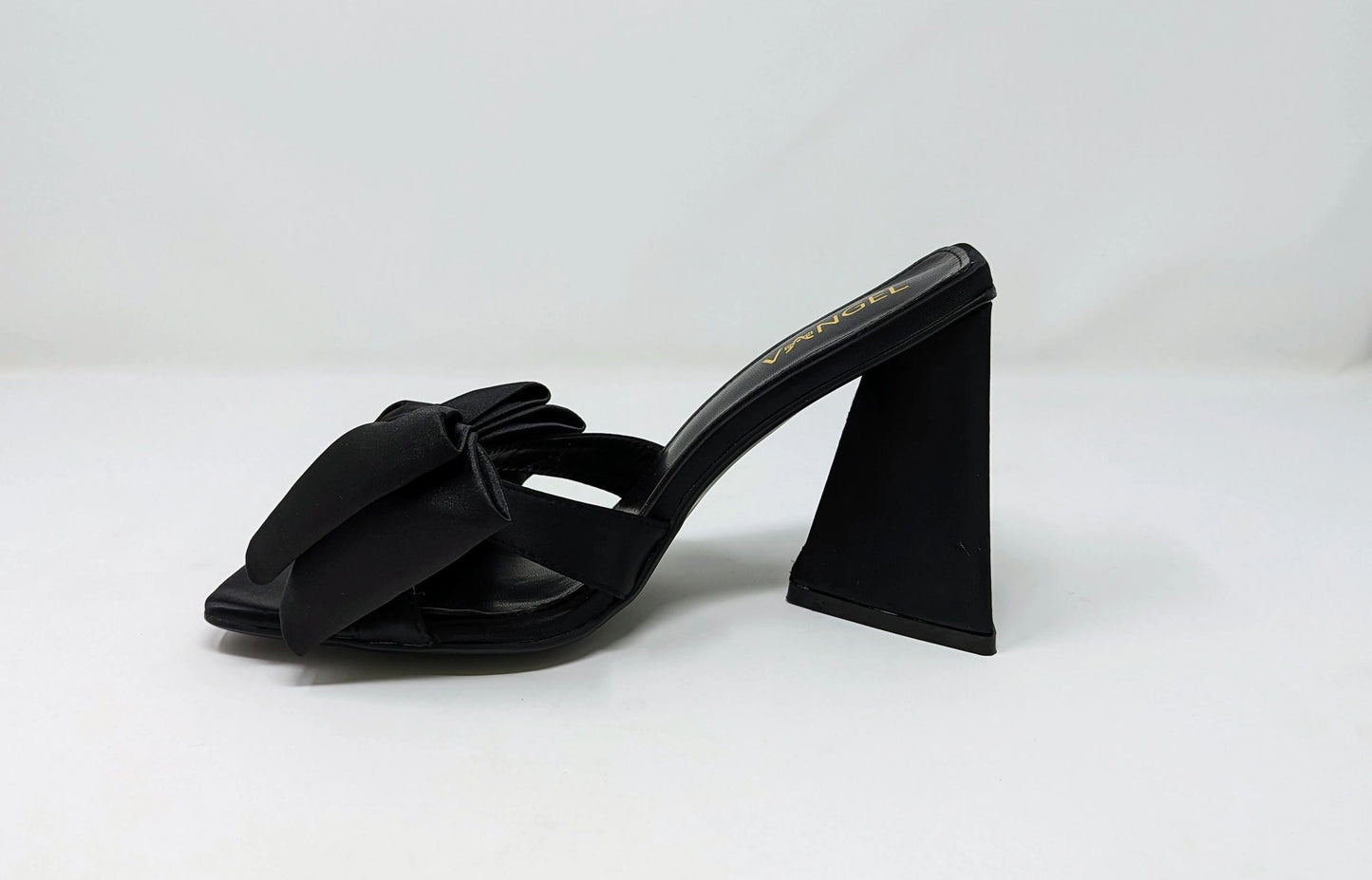 Oma Bow Heels - Black