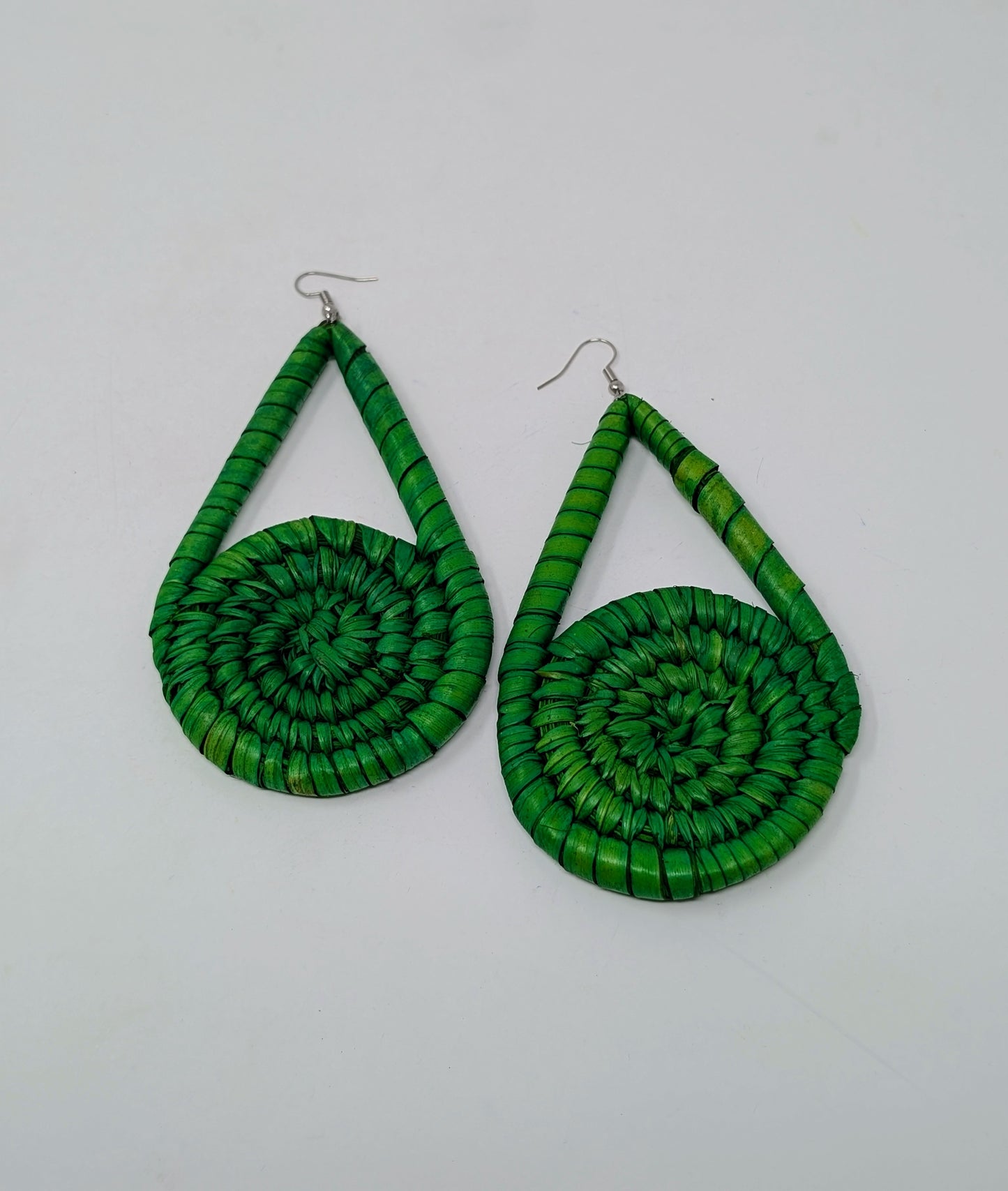 Zainab Pendulum Raffia Earrings