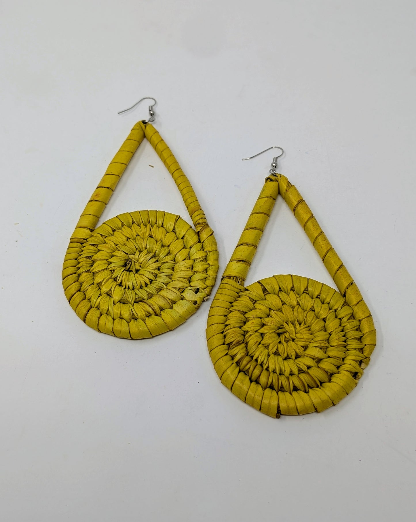 Zainab Pendulum Raffia Earrings