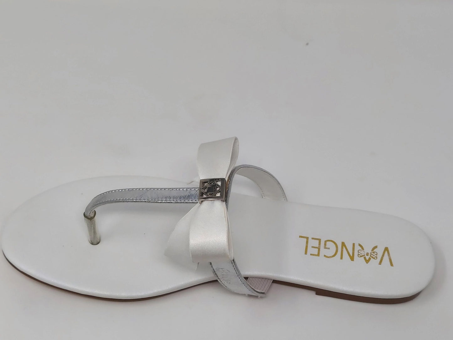 Chizzy Bow Slippers- White/Silver