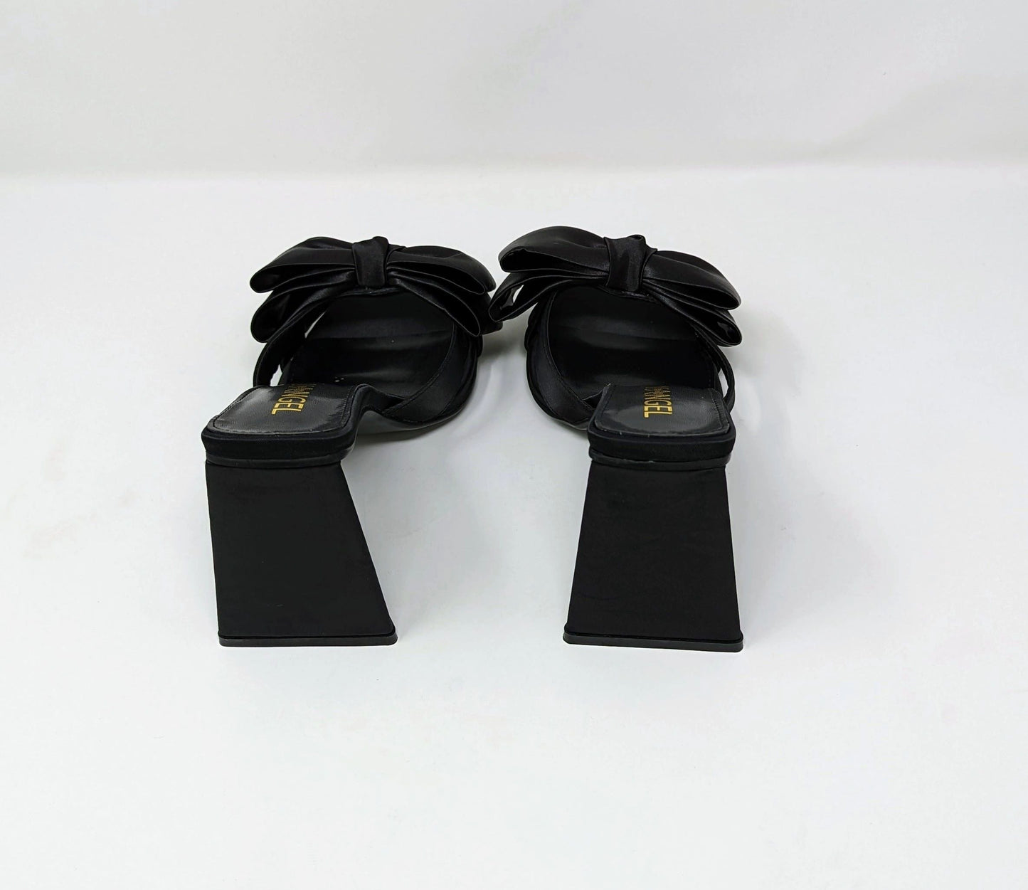 Oma Bow Heels - Black