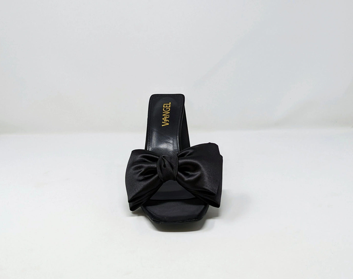 Oma Bow Heels - Black