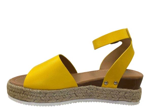 Vangel Casual Wedge - Yellow